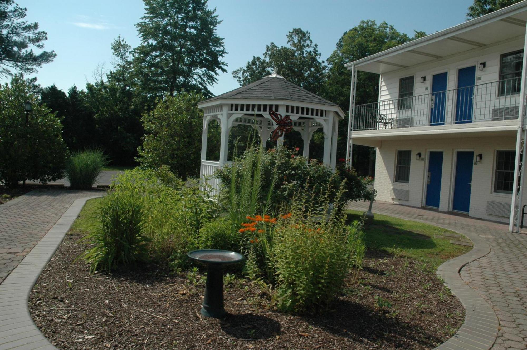 St. Michaels Inn Hotel 3*